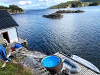 Bergen/Sotra: Sea cabin. Spa. Fishing. Boat - B&B Haganes