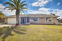 B&B Cape Coral - Cape Coral Family Abode about 7 Mi to Beaches! - Bed and Breakfast Cape Coral