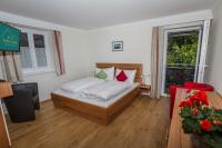 Doppelzimmer mit seitlichem Seeblick