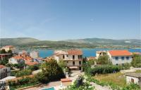 B&B Trogir - Awesome Apartment In Mastrinka With Kitchen - Bed and Breakfast Trogir