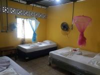 Chambre Triple avec Salle de Bains Privative