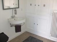 Zweibettzimmer mit Gemeinschaftsbad