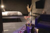 Suite with Hot Tub