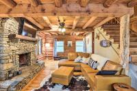 B&B Canton - Waynesville Cabin with Grill, Fire Pit, and Hot Tub! - Bed and Breakfast Canton