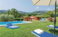 B&B Ruota - Amazing Home In Colle Di Compito Lu With Kitchen - Bed and Breakfast Ruota