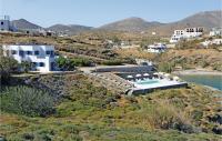 B&B Mégas Gialós - Amazing Home In Ampela, Syros With House Sea View - Bed and Breakfast Mégas Gialós