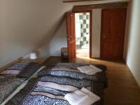 Doppel- oder Zweibettzimmer