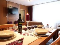 Three-Bedroom Apartment Zamocka street Nr. 22
