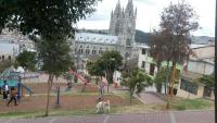 Departamento junto a la Basílica Voto Nacional - Quito - Ferienwohnung Quito