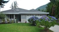 Madeira Park Oceanview Suites - B&B