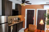 B&B Tampa - Stylish Suite Tampa Minutes to Hard Rock Casino - Bed and Breakfast Tampa