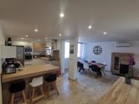 Grand T3 85 m2 situé à 15 min à pied des plages - B&B Le Pradet