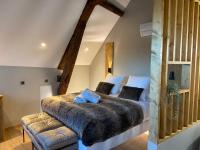 LA TOUR YVELINE - B&B Romans-sur-Isère