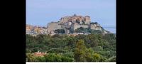 B&B Calvi - 130m2 qui surplombe la baie de Calvi vue citadelle - Bed and Breakfast Calvi