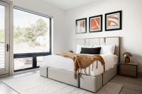 Walk to Gameday - Jefferson Park Condo - Tesoro - B&B
