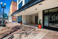 Sterchi Lofts Getaway - Downtown Knoxville - B&B