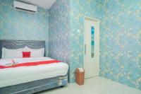 B&B Yakarta - RedDoorz Plus near ITC Cempaka Mas 2 - Bed and Breakfast Yakarta