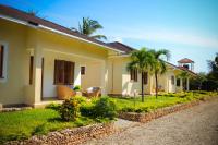 B&B Diani Beach - V-Szameitat Homes - Bed and Breakfast Diani Beach