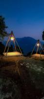 B&B Shibpuri - Neerville Waterfall Glamping- Neer waterfall - Bed and Breakfast Shibpuri