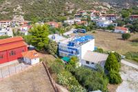 TORONI ALPHA STUDIOS - B&B Toróni