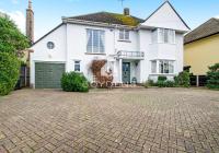 B&B Frinton-on-Sea - The Avenues, Frinton on Sea - Bed and Breakfast Frinton-on-Sea