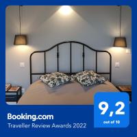 Camera Matrimoniale con Vista Giardino