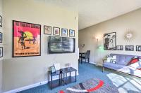 B&B Orlando - Charming Orlando Duplex about 6 Mi to Downtown! - Bed and Breakfast Orlando