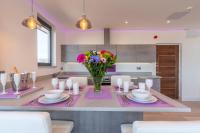 Central Penthouse with Hot Tub & Views 22 - Bed and Breakfast Cheltenham