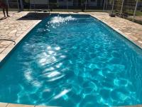 250m da praia-Kitinete com Piscina-Matinhos-PR - B&B Matinhos