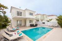 Pernera Holiday Villa 588 - B&B