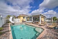 B&B Tampa - Waterfront Tampa Oasis with Outdoor Bar and Grill - Bed and Breakfast Tampa
