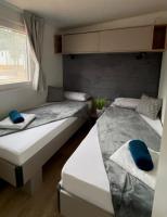 Holiday Home Lucic - B&B