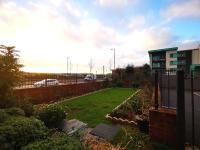 HEYHOO The Lawnswood - Spacious Holiday Home With Free Parking - Perfect for Co-op Live & Etihad Stadium - Chambres d'hôtes Manchester