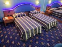Zweibettzimmer mit eigenem Bad