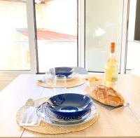 AeroHome - Appart Confort - Aeroport d Orly à proximité - Parking - Bed and Breakfast
