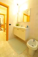 Single Room with Private External Bathroom