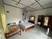 Deluxe Double Room (2 Adults + 1 Child)
