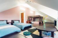 8-Bed Mixed Dormitory Room