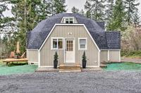 Geodesic Dome House with Scenic Views and Hot Tub - B&B