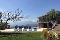 Villa Etna Mare - Pool villa in peaceful location with breathtaking views of the sea, Mt Etna & Taormina - - Chambres d'hôtes Taormina