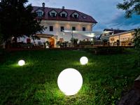 B&B Dvor Tacen - Bed and Breakfast Ljubljana