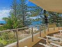 By The Sea Unit 4 13 Esplanade Kings Beach - B&B Caloundra