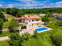 B&B Pićan - Holiday Home Larisa - IPC141 by Interhome - Bed and Breakfast Pićan