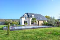 LE HAMEAU DE BIZOLE - Magnifique Maison contemporaine avec piscine chauffée - B&B Saint-Nolff