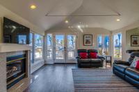 Belmont Bungalow Attractive home located between bay and beach w/private washer/dryer, WiFi, deck - B&B San Diego