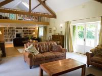 B&B Llangristiolus - Old Barns - Pentre Berw - Bed and Breakfast Llangristiolus