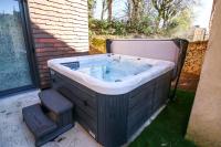 Le Celya, Jacuzzi et Parking Privatif avec Borne de Recharge Voiture Electrique - Ferienwohnung