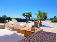 Villa - Beach Front