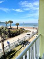 B&B Ormond Beach - Coastal Cozy - Ocean View at Symphony Beach Club - Bed and Breakfast Ormond Beach