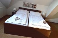 Doppel- oder Zweibettzimmer